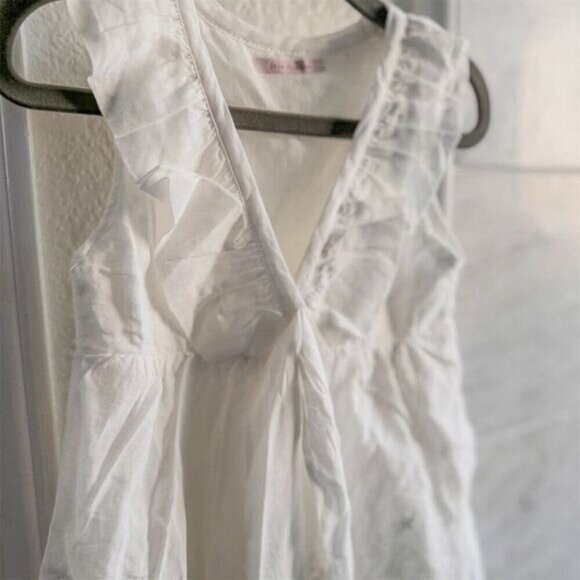 Hurave Lace eyelet dress, tie front, sleeveless, ruffle sleeves, lined v-neck 2T - Picture 6 of 11